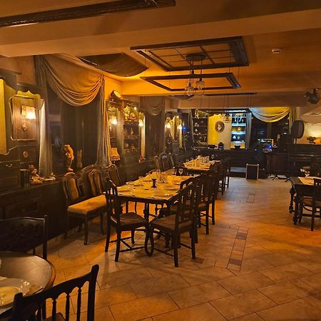 Pensiunea Vlahia Inn Moeciu De Sus Extérieur photo