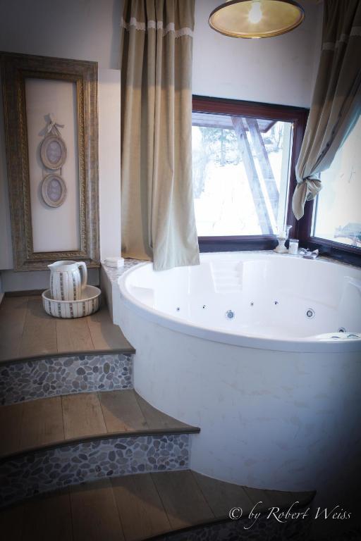 Pensiunea Vlahia Inn Moeciu De Sus Chambre photo